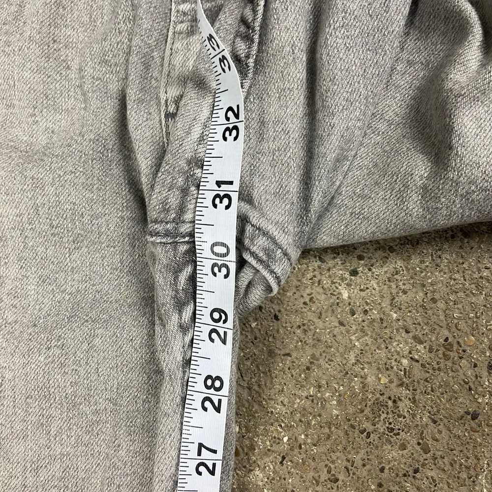Vintage 90s Levi's 548 Jeans Size 36x32 Gray Denim Light Wash Relaxed Silver Tab